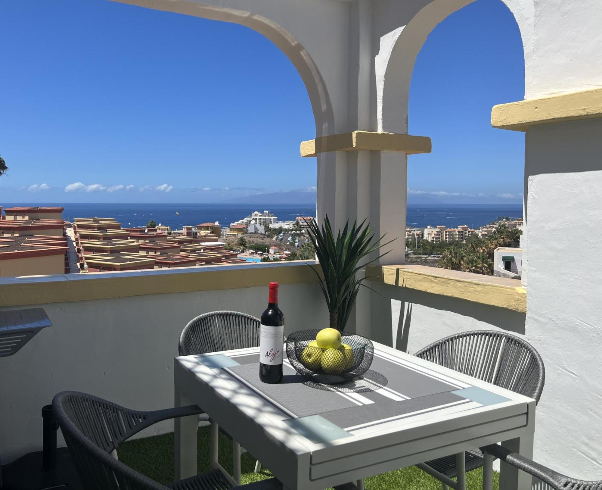 Paulmarie Ocean View In Windsor Park Apartment